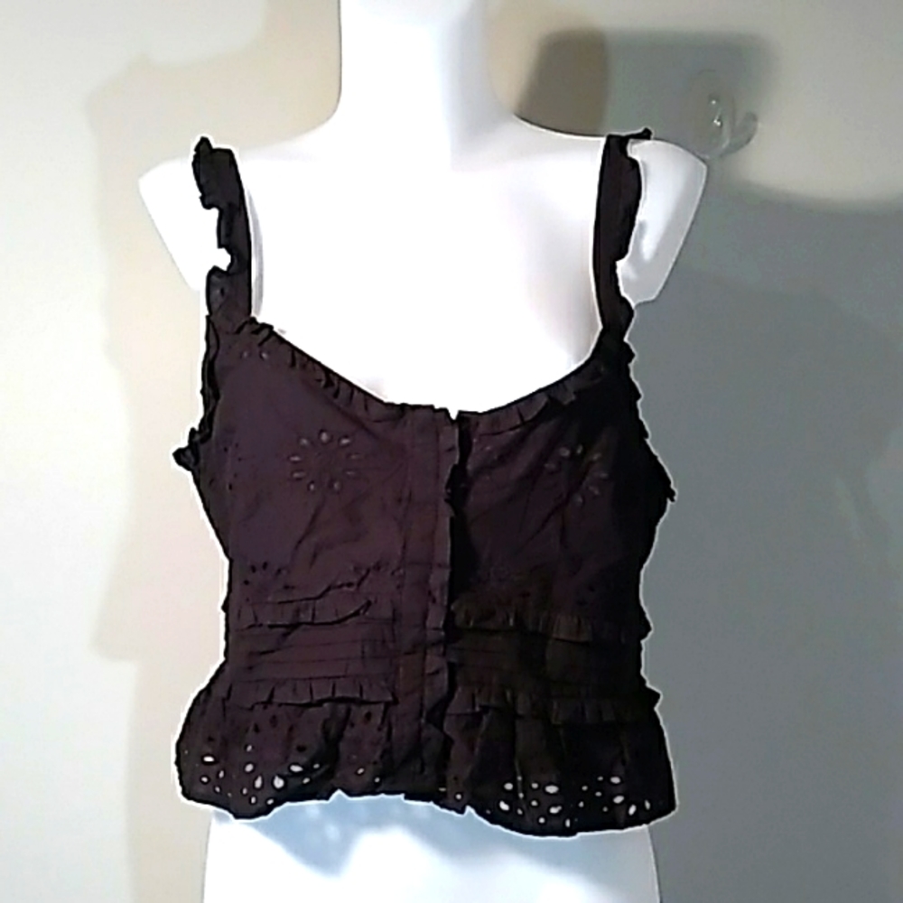 Cute  Crop Top Cutout Floral with Ruffle by Top Shop. Button Front Black.